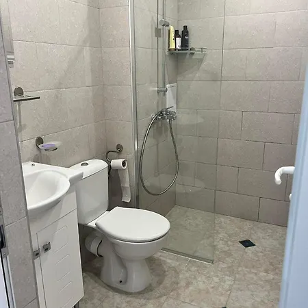 Modern Comfort With Terrace Apartmán Carevo